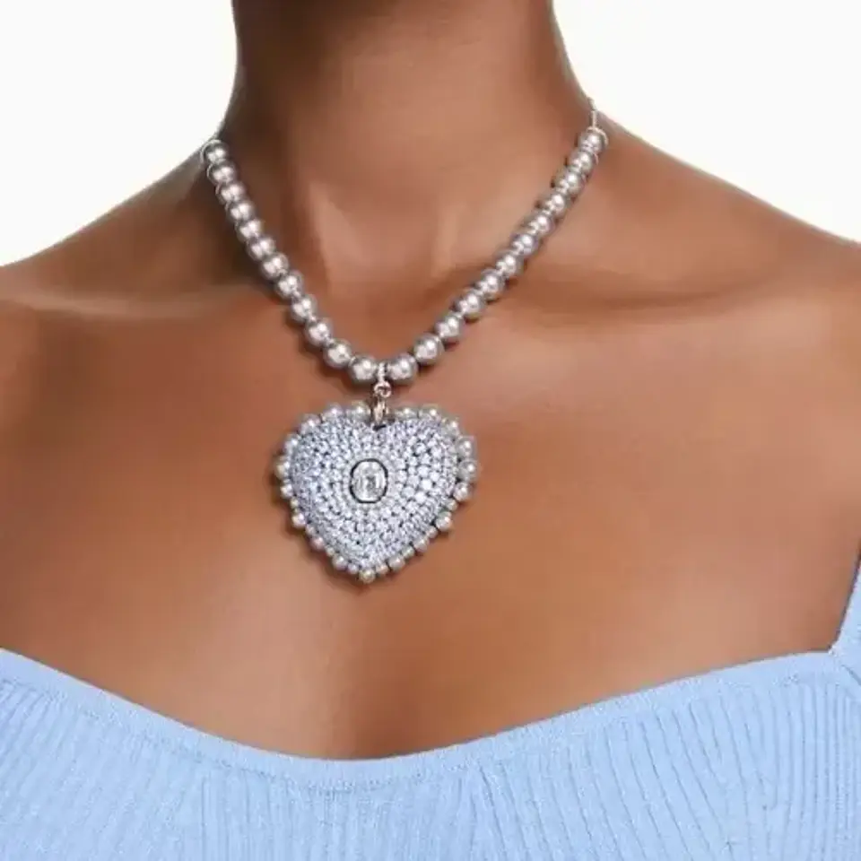 Colgante Hyperbola Swarovski (PRODUCTO IMPORTADO) NO LLEGÓ A CHILE 2