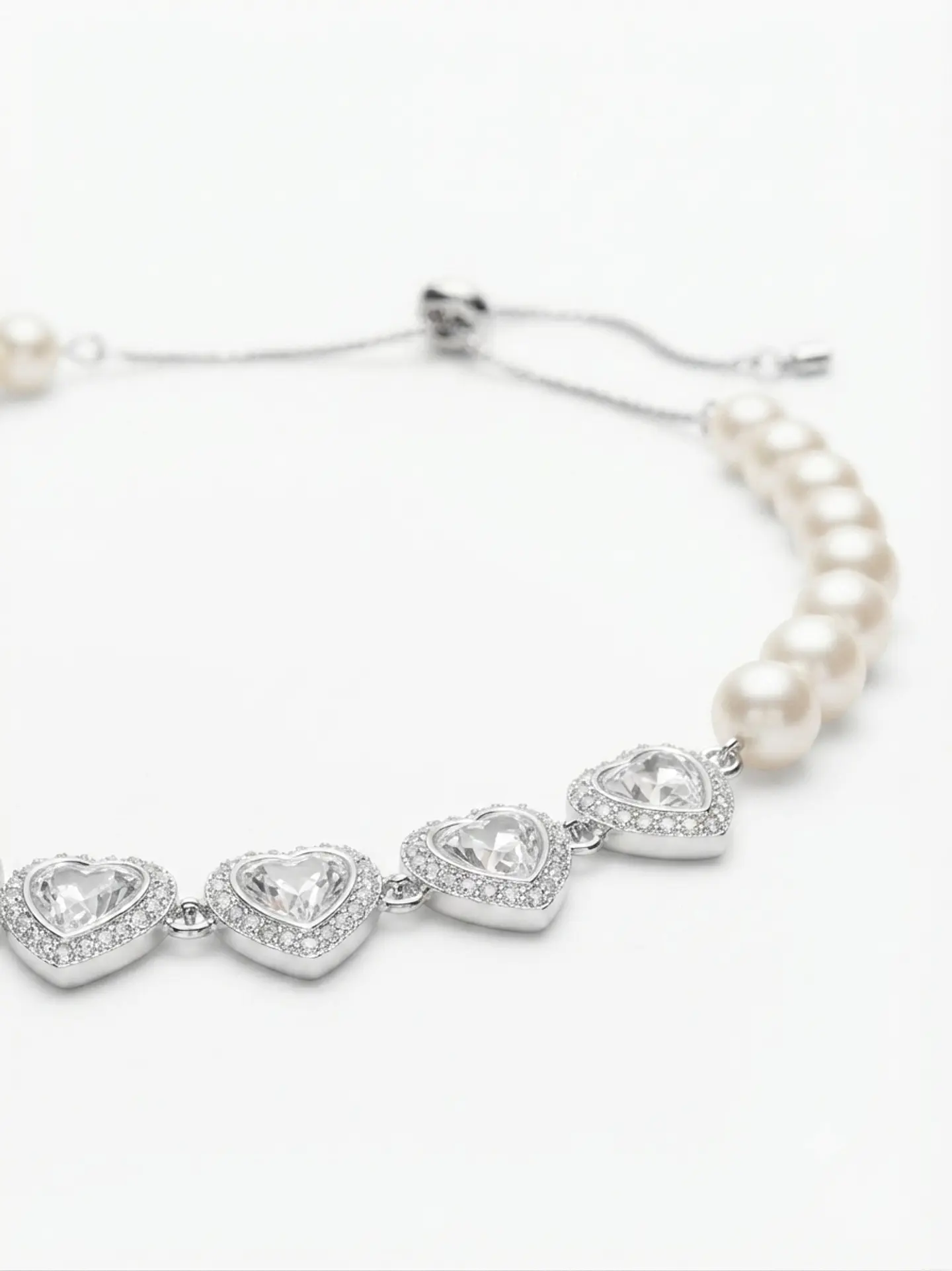 Ariana Grande x Swarovski Choker 2