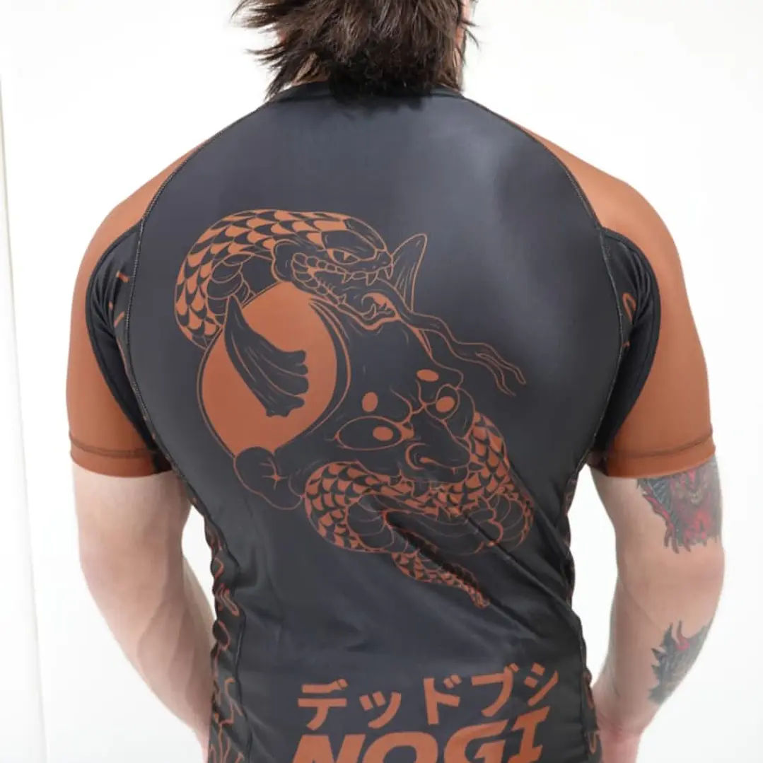 Rashguard Nogi Competición Café 3
