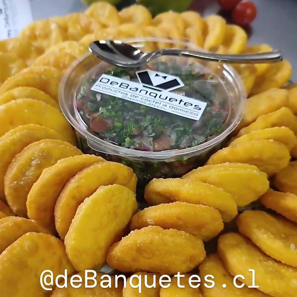 Sopaipillas tamaño coctel (100 unidades con pebre)