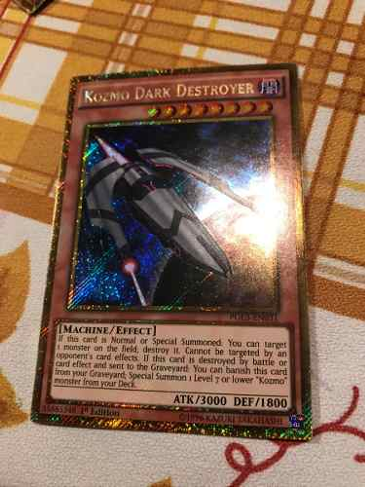 Kozmo Dark Destroyer - PGL3-EN031 - Gold Secret Rare 1st Edition 1