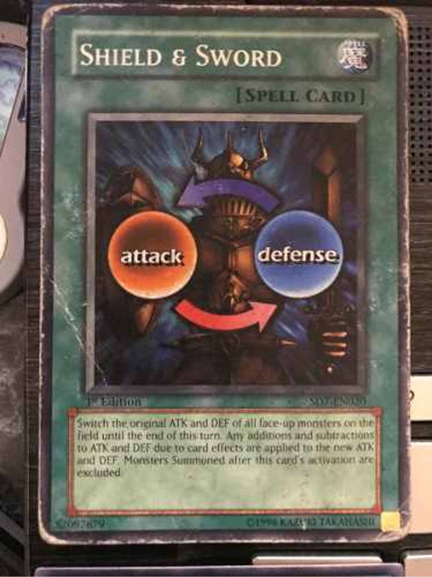 Shield & Sword - sd7-en020 - Common 1st Edition 1
