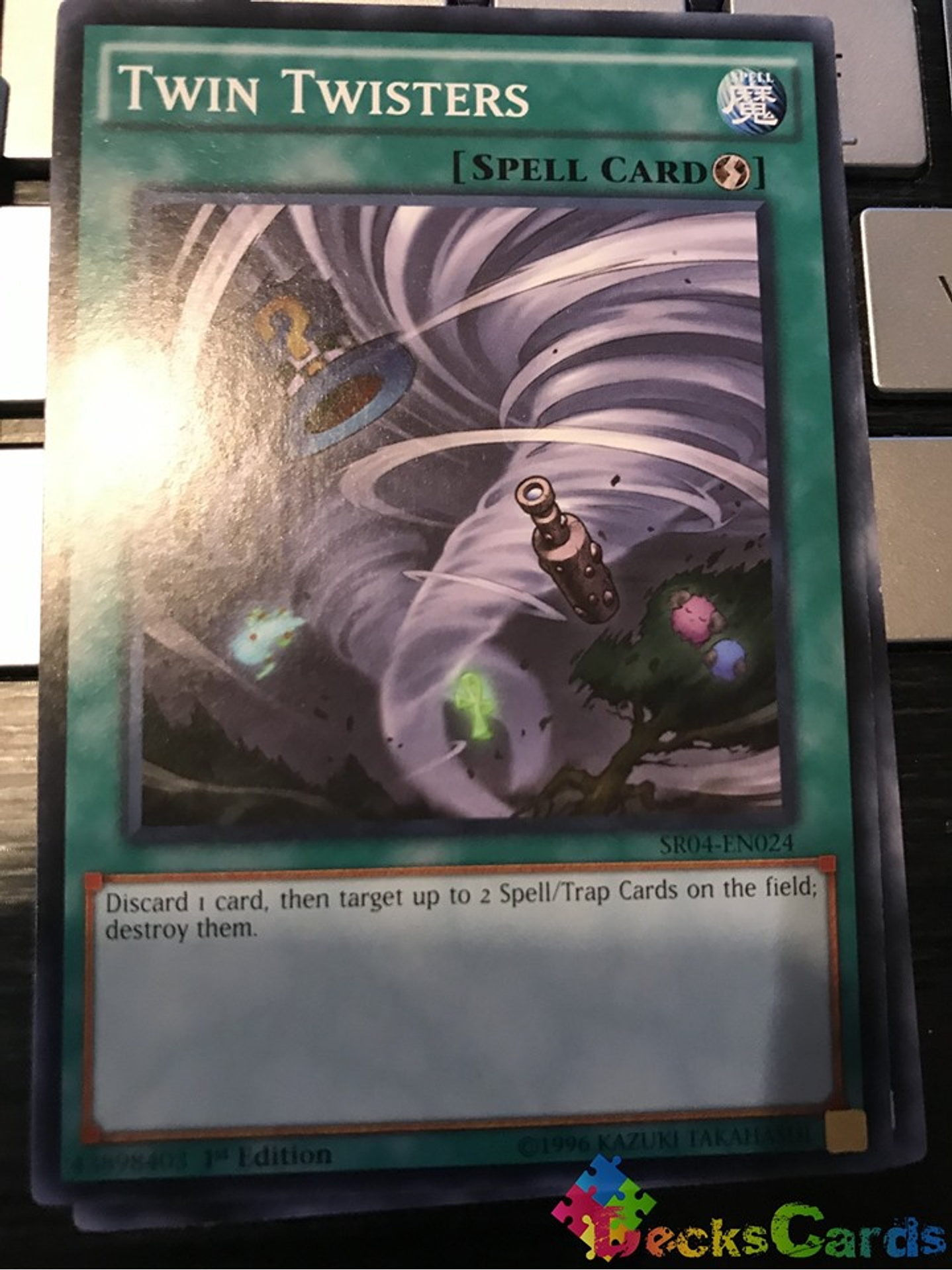 Twin Twisters - SR04-EN024 - Common 1st Edition 1