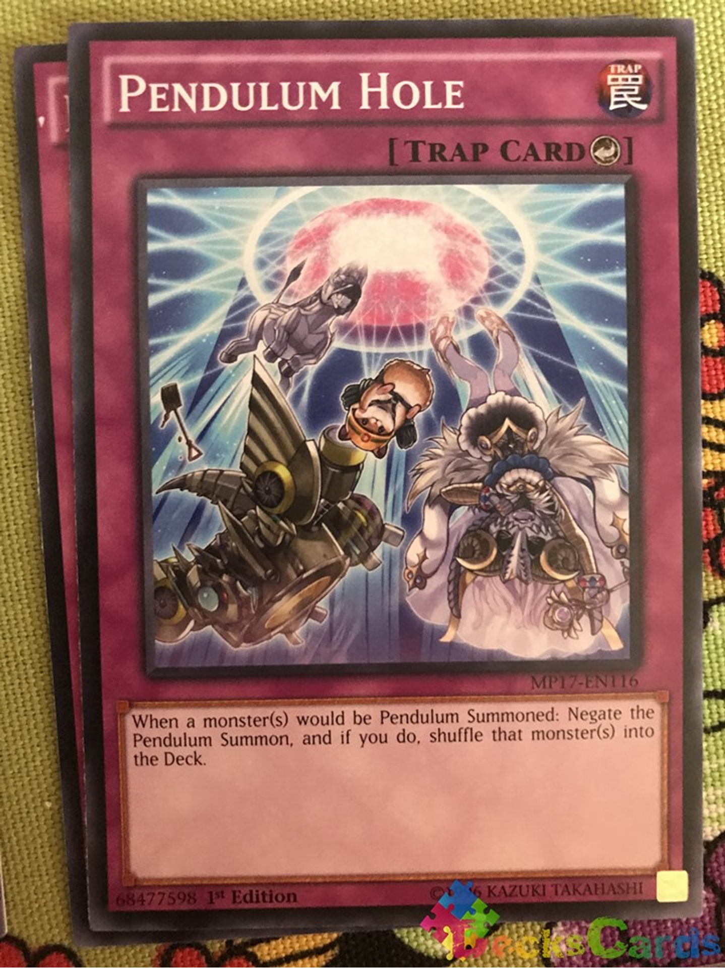 Pendulum Hole - MP17-EN116 - Common 1st Edition 1