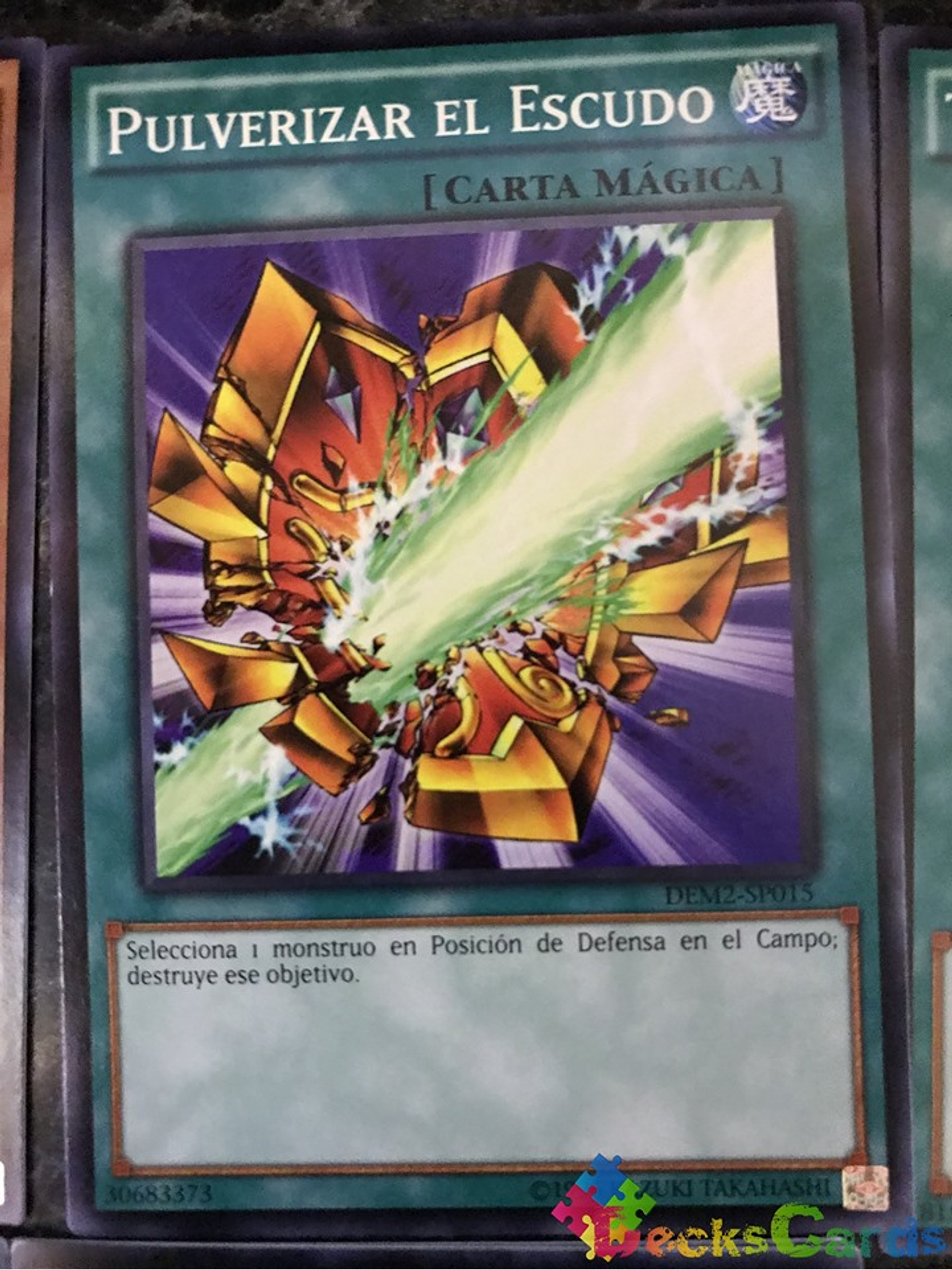 Shield Crush - DEM2-EN015 - Common 1