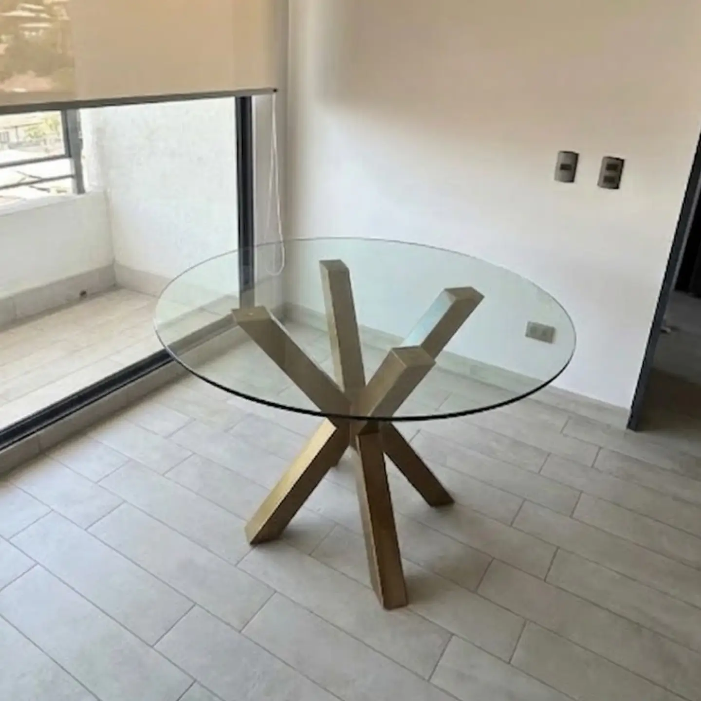 Mesa Venecia Circular 1