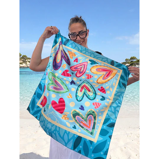 Pañuelo Corazones Acua 70x70 1