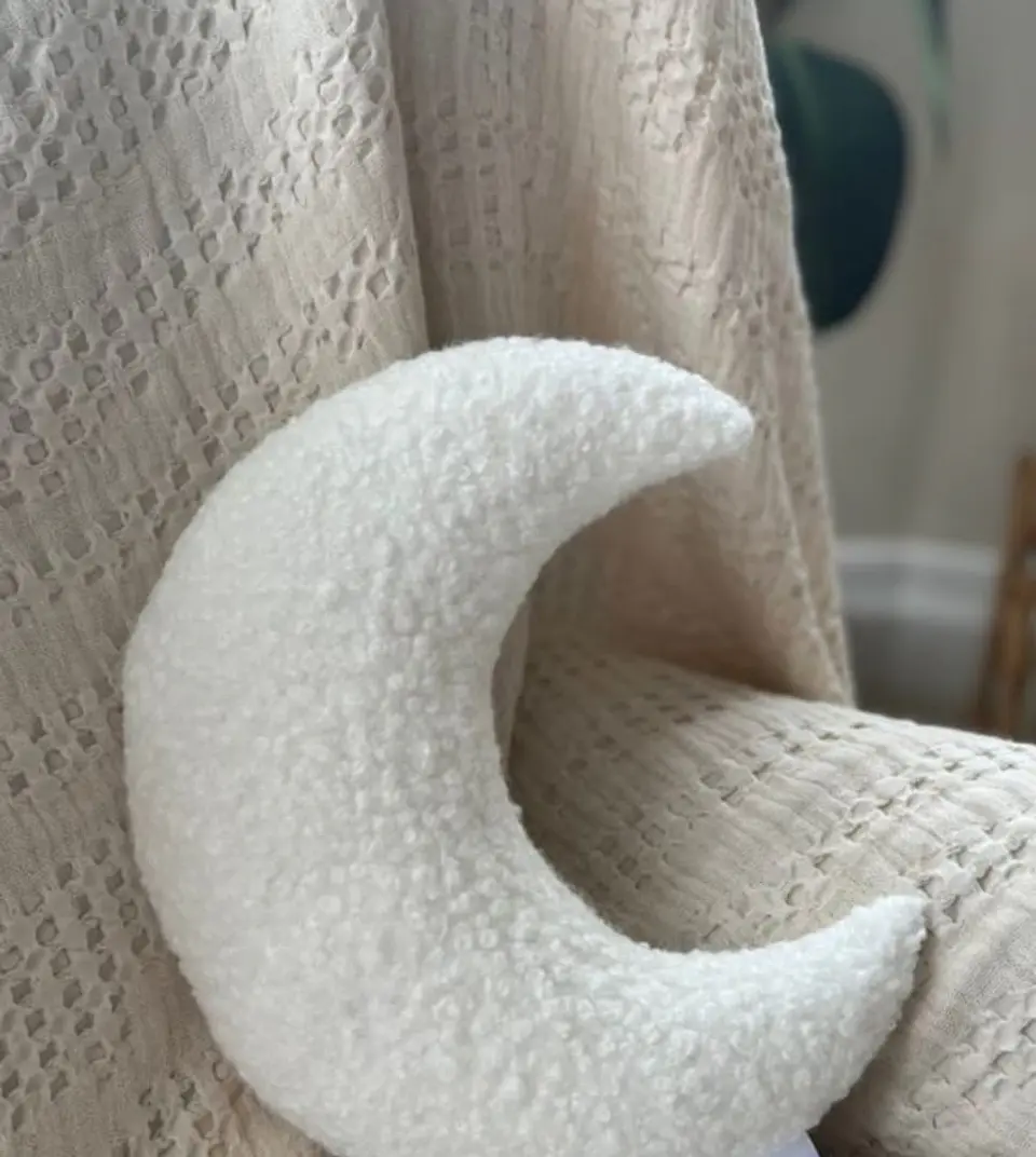 Cojín Infantil  Luna Blanca 2