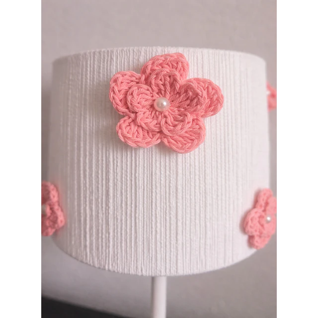 Lampara Velador - Linea Crochet Blanca Flor Rosada