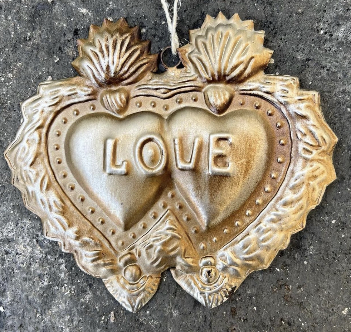 Corazón Sagrado Love