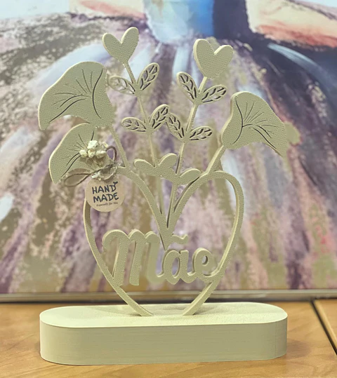 Elegante buquê floral em formato de coração - Edição Dia da Mãe