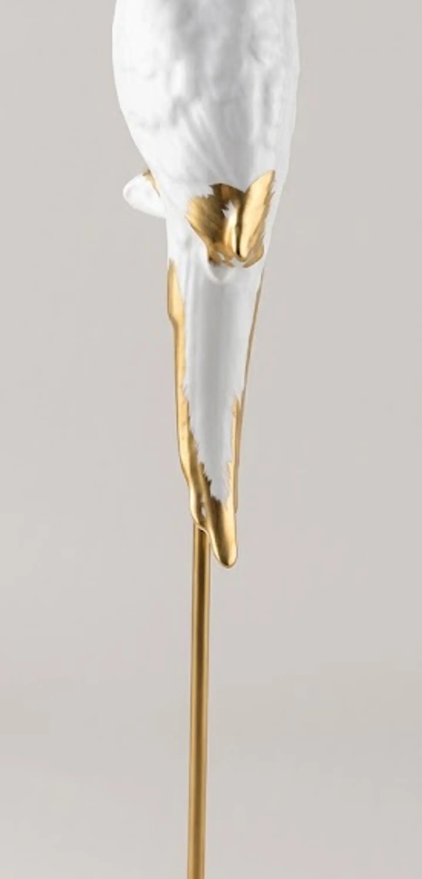 Papagaio Branco com Poleiro Dourado - 54cm 3
