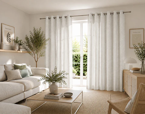 Cortinado Kiev | Elegância e Brilho Subtil