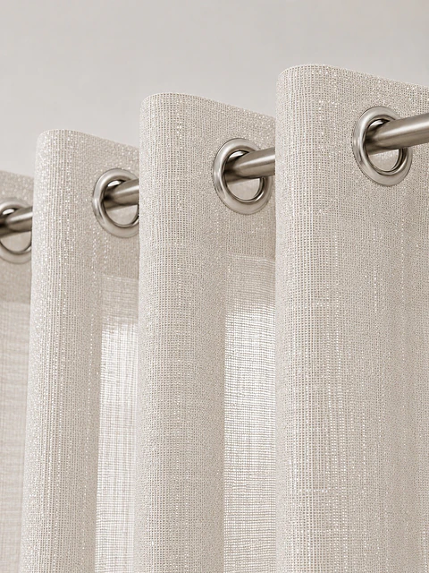 Cortinado Kiev | Elegância e Brilho Subtil