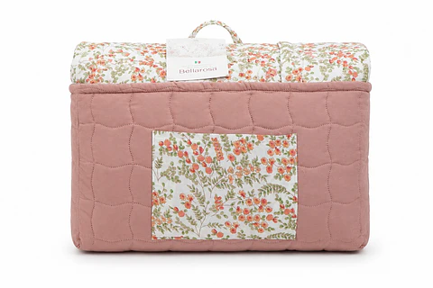 Colcha Casal BellaRosa (240x260cm) – Elegância e Conforto Exclusivo