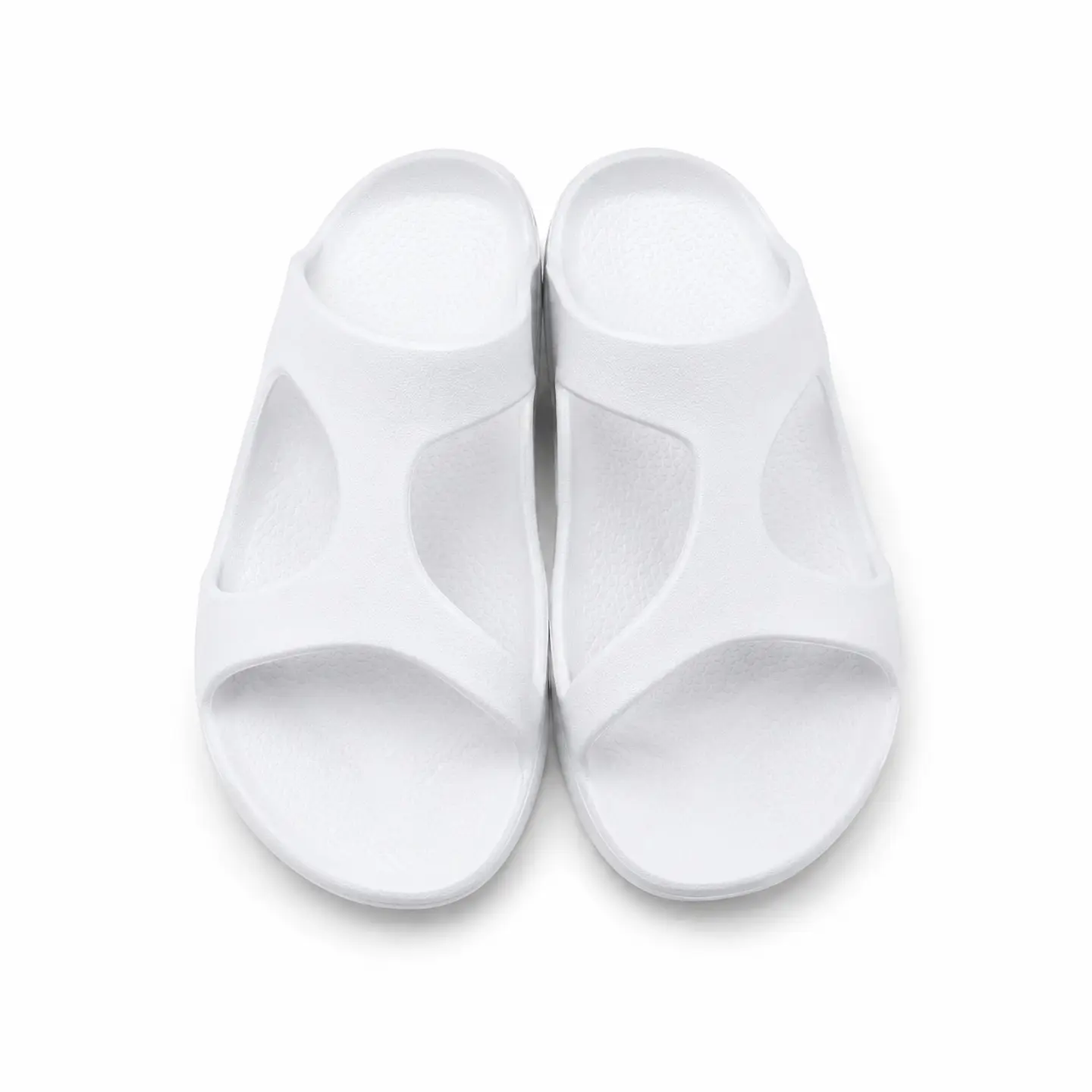 Chinelos de Senhora: Conforto e Estilo para os Dias de Sol 2