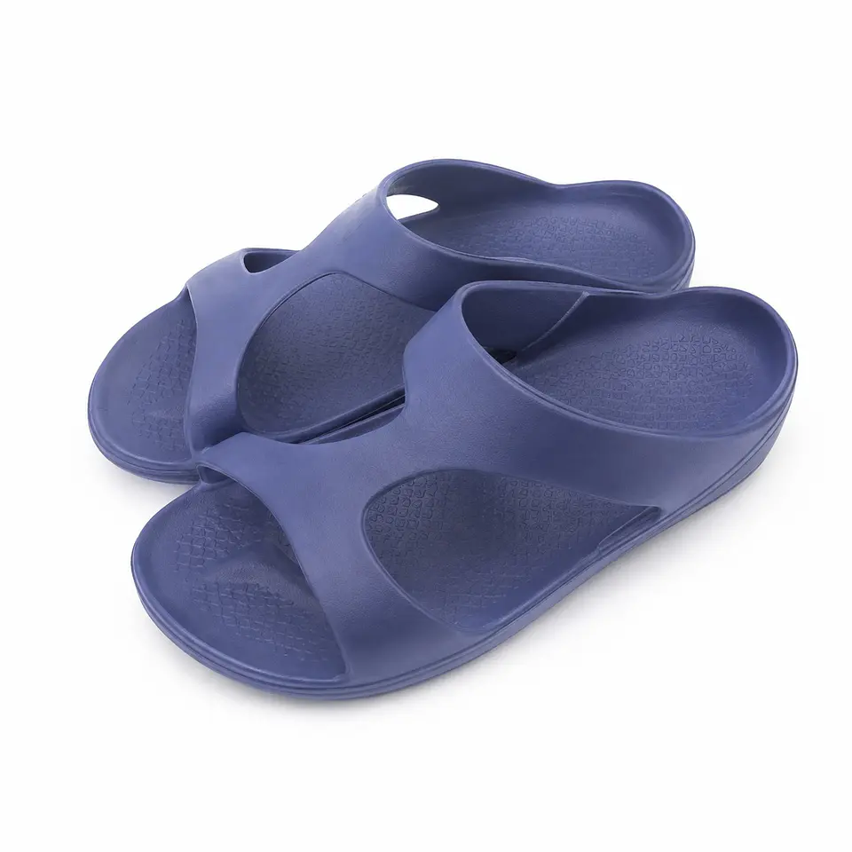 Chinelos de Senhora: Conforto e Estilo para os Dias de Sol 5