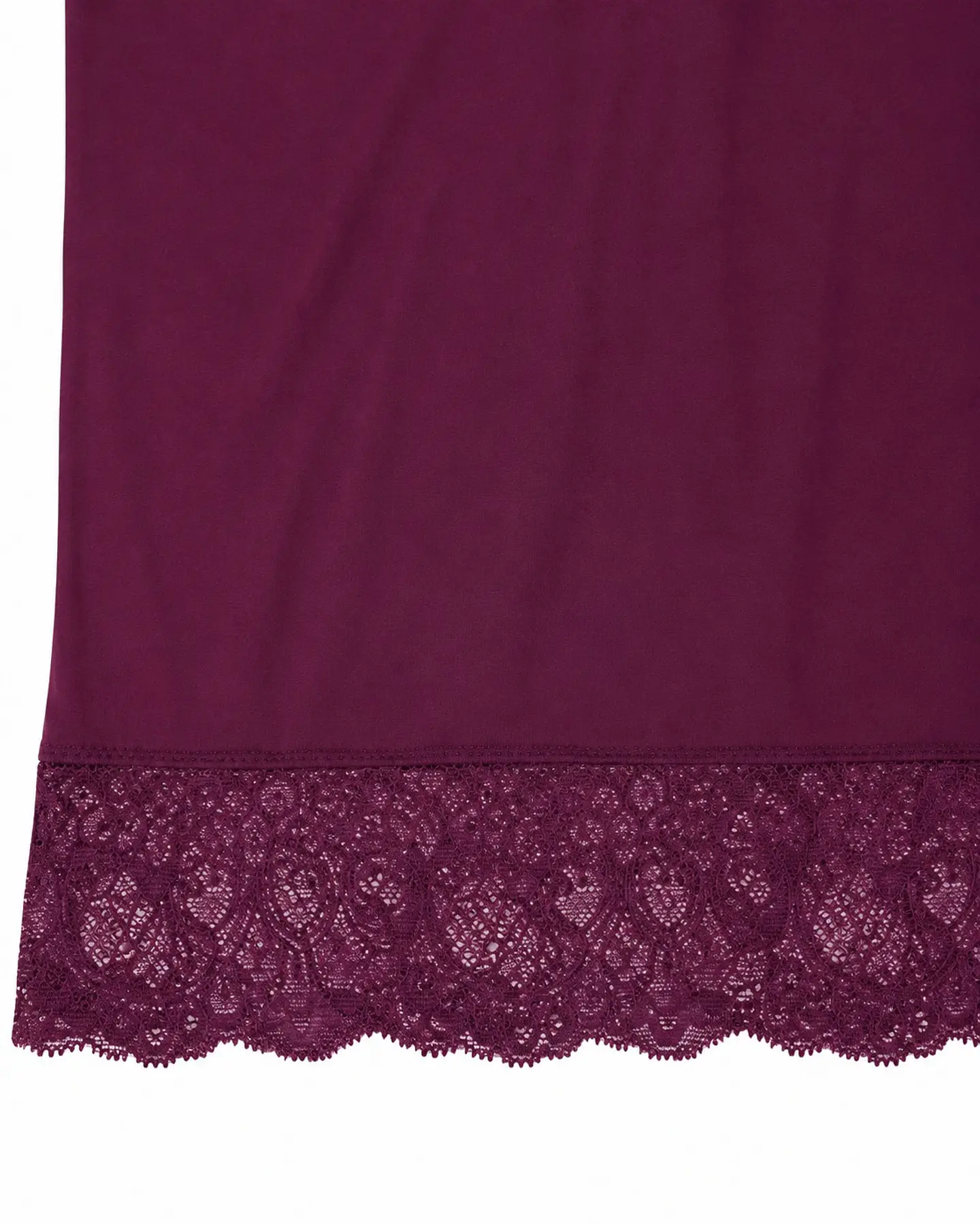 Camisola de Alças com Renda Bordô REFª19985 – Elegância, Conforto e Feminilidade 3