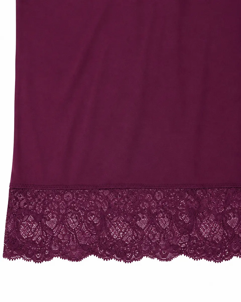 Camisola de Alças com Renda Bordô REFª19985 – Elegância, Conforto e Feminilidade 3