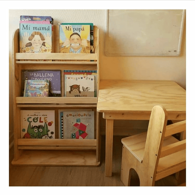 Librero de madera infantil natural barnizado 90*60 cm