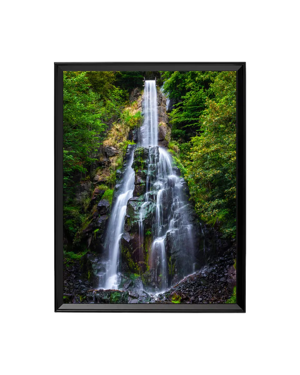 Cuadro Cascada Esmeralda - Murmullo de Poder y Vida 1