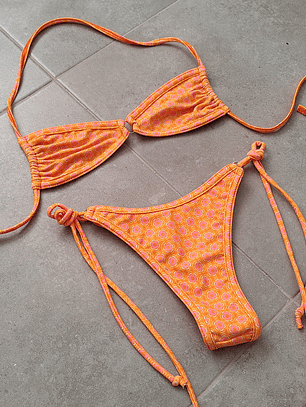 Top Bombay Flores naranjas 