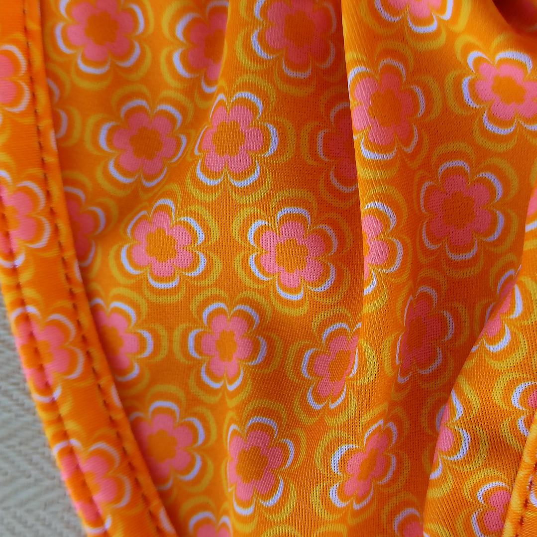 Top Bombay Flores naranjas  3