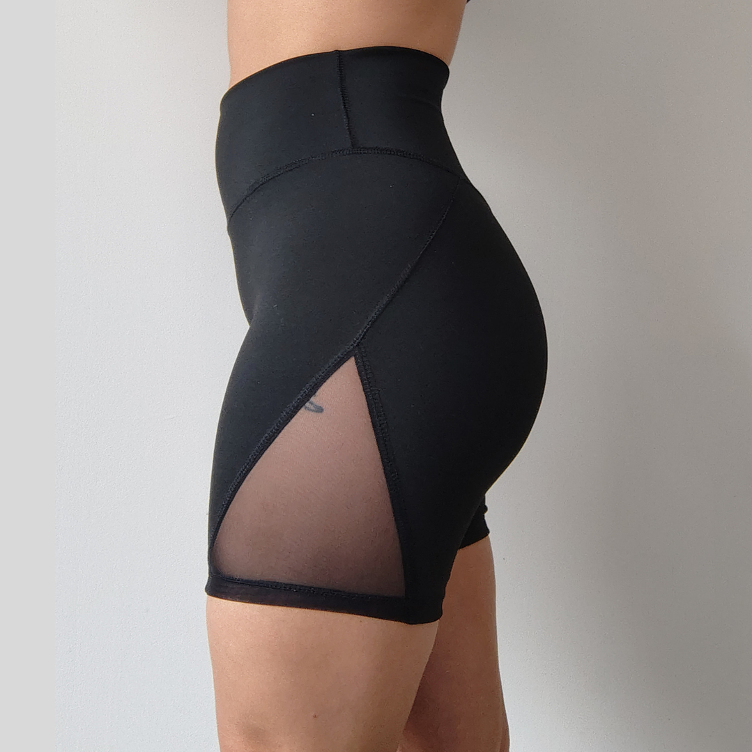 Biker Triangulo Negro malla negra 1