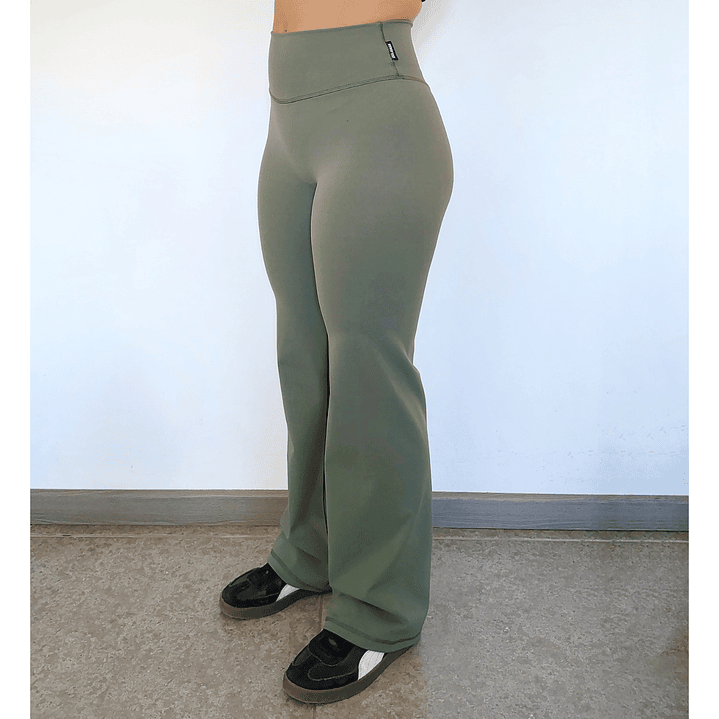 Calza Recta Verde musgo 1