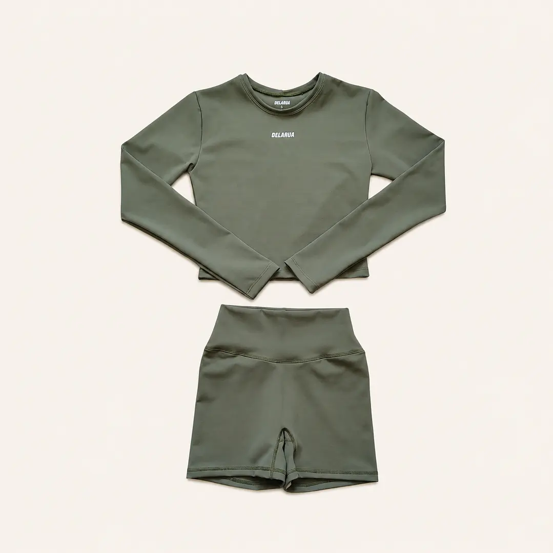 Set Manga larga crop + Short Sense 10 v-shape Verde musgo S/M 1