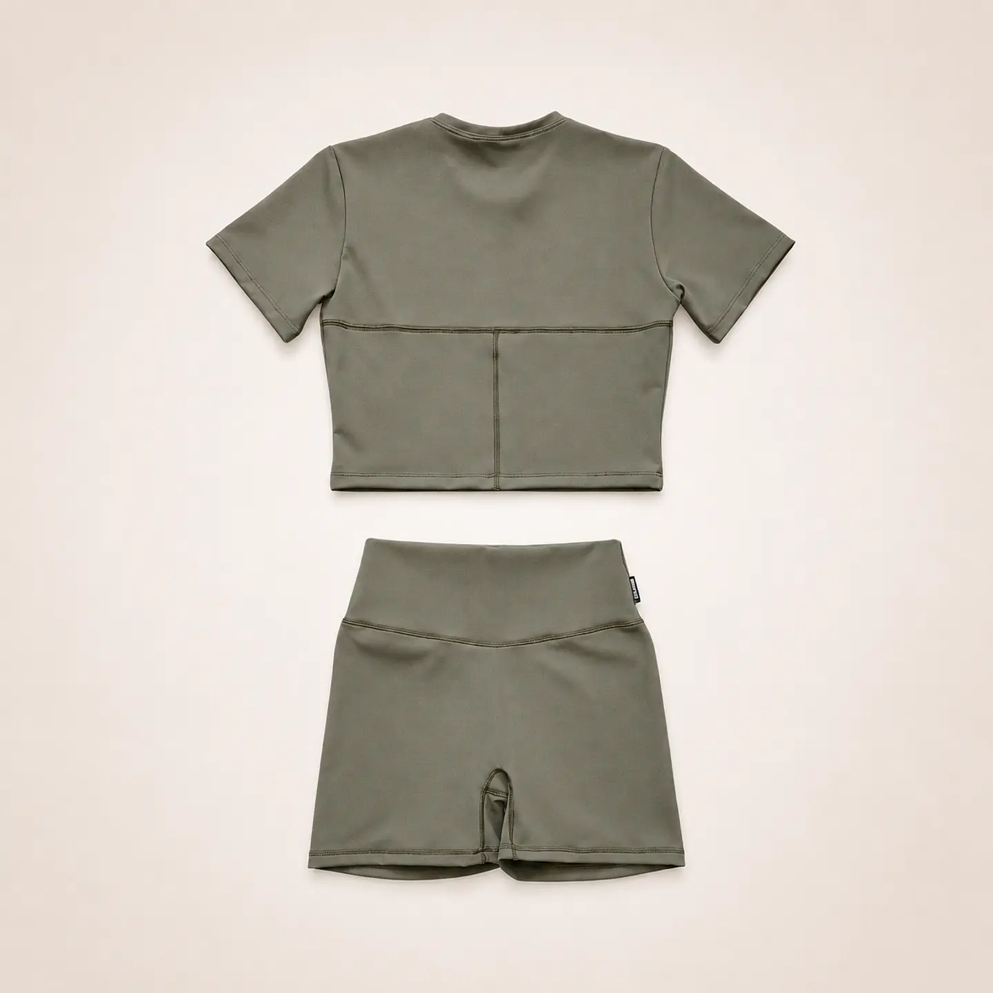 Set Manga corta crop + Short Sense 10 v-shape Verde musgo M/L 2