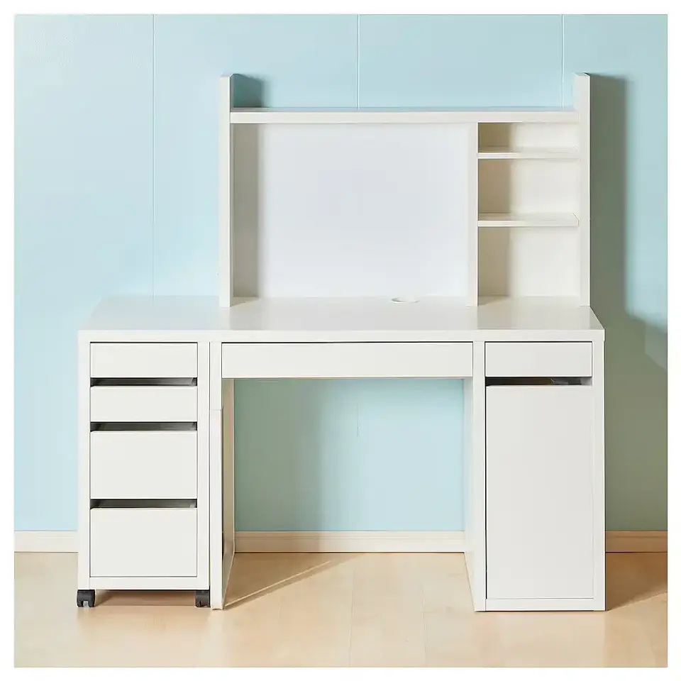 White desk MICKE 4