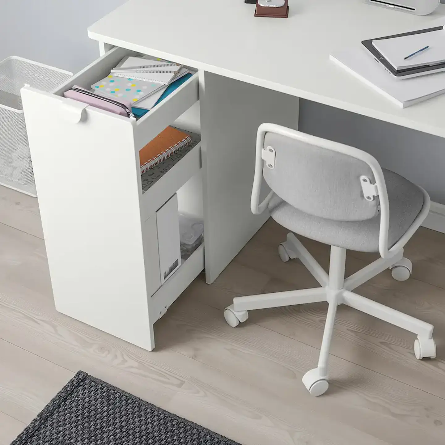 Desk with drawers, white LÄRANDE 3