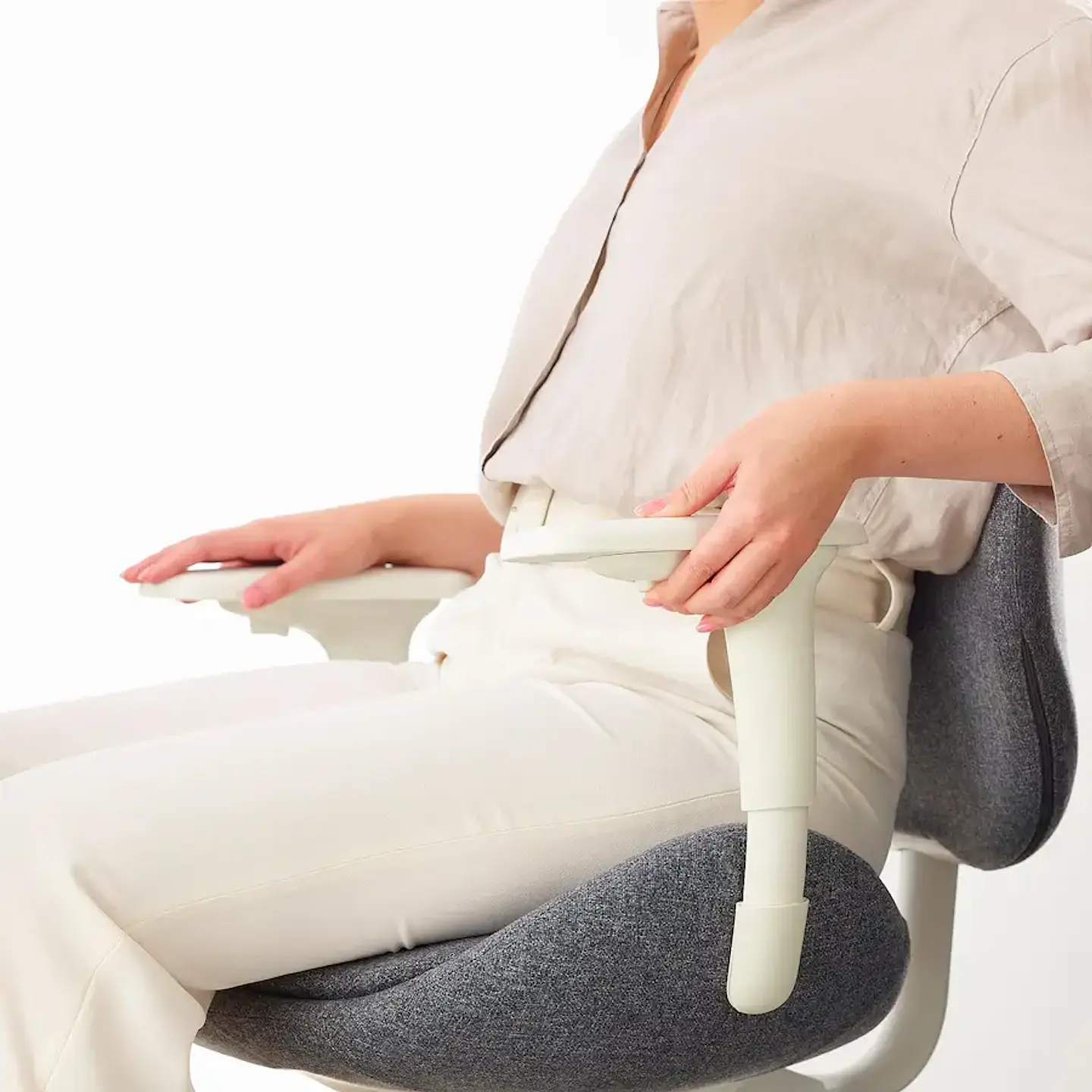 Silla de escritorio con reposabrazos, Gunnared gris/blanco HATTEFJÄLL 1