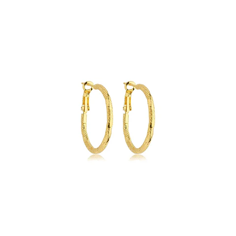 Brinco Argola Texturizada com Detalhe Liso banhado a ouro 18K