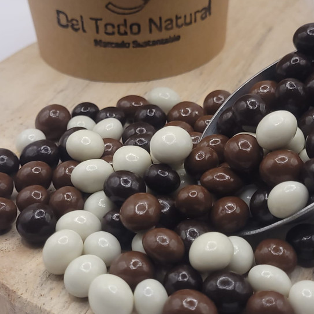 Grano Café bañado en tres Chocolates 1