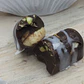 Bombón de Cajú y Pistacho Chocolate Semi Amargo 12 unidades - Miniatura 3