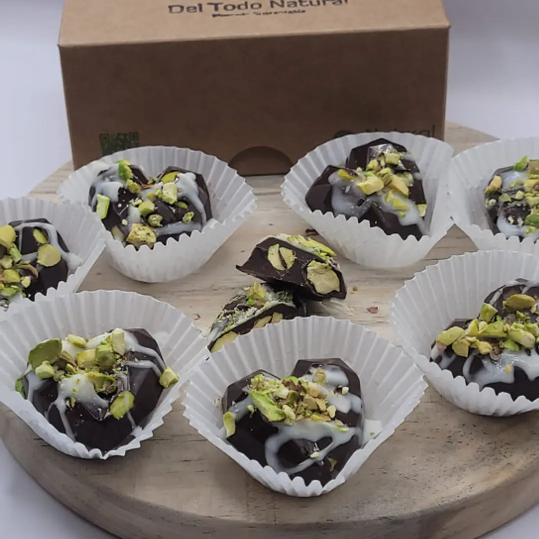 Bombón Corazón de Pistacho Chocolate Dark 8 unidades 4