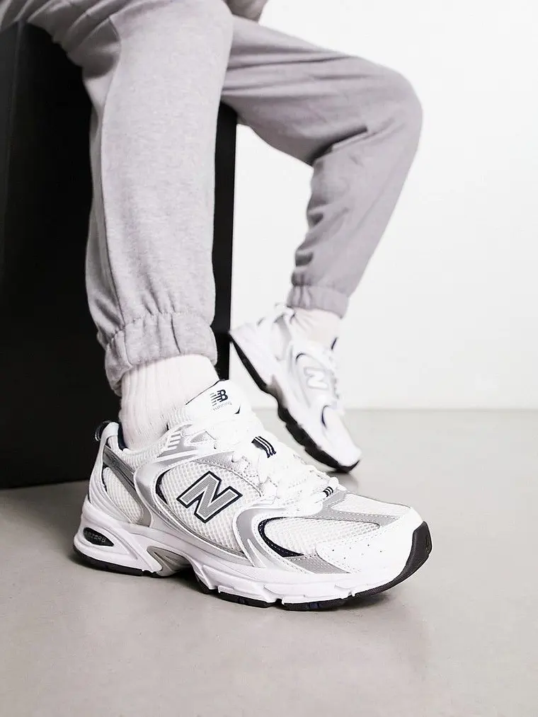 Zapatilla 530 1
