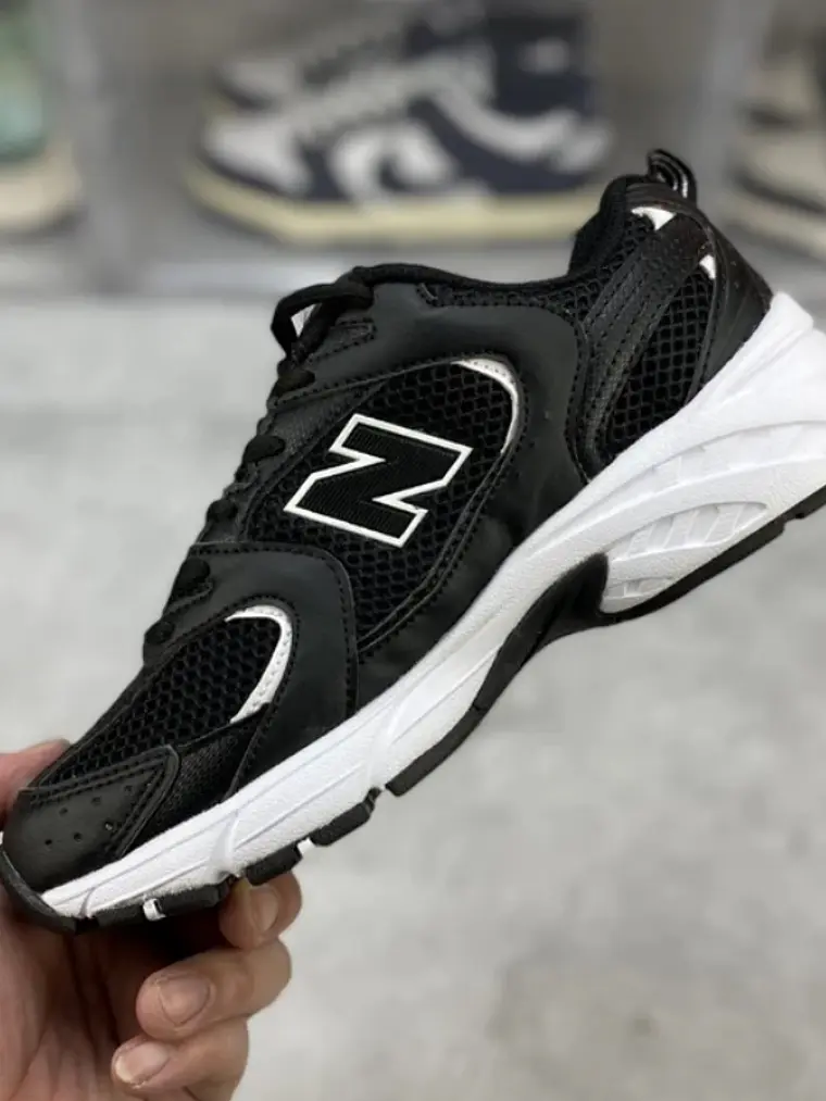 Zapatilla 530 3