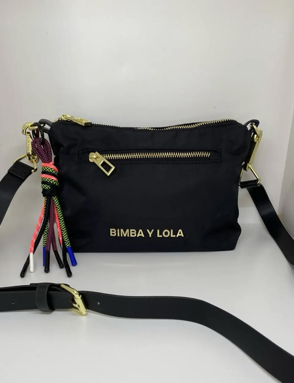 VENDIDA Bandolera Bimba y Lola original $50.000 ✈ Envío desde La Reina vía  Starken, Correos de Chile o Chilexpress