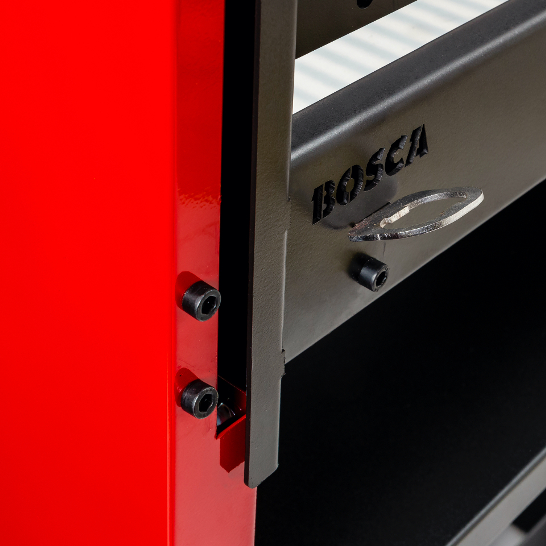 Parrilla a carbón Alerce Roja