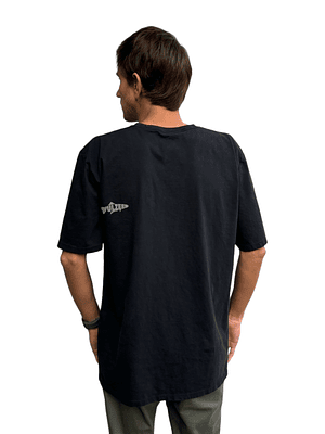 POLERA MANGA CORTA HOMBRE NEGRA STONE WASH