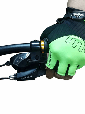 Guante Corto OnWheels! Verde/Negro