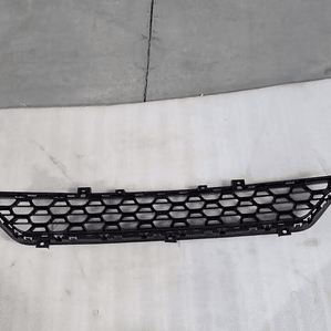 MOLDURA PARACHOQUE DELANTERO TIGGO 8