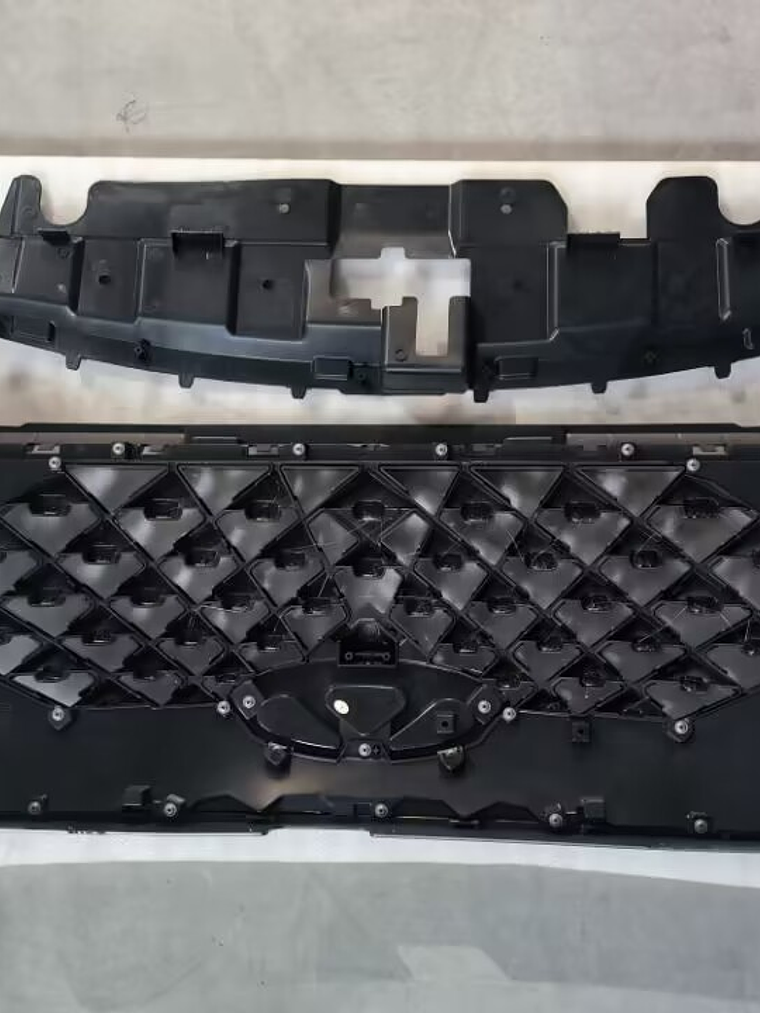 MASCARA RADIADOR TIGGO 4 1