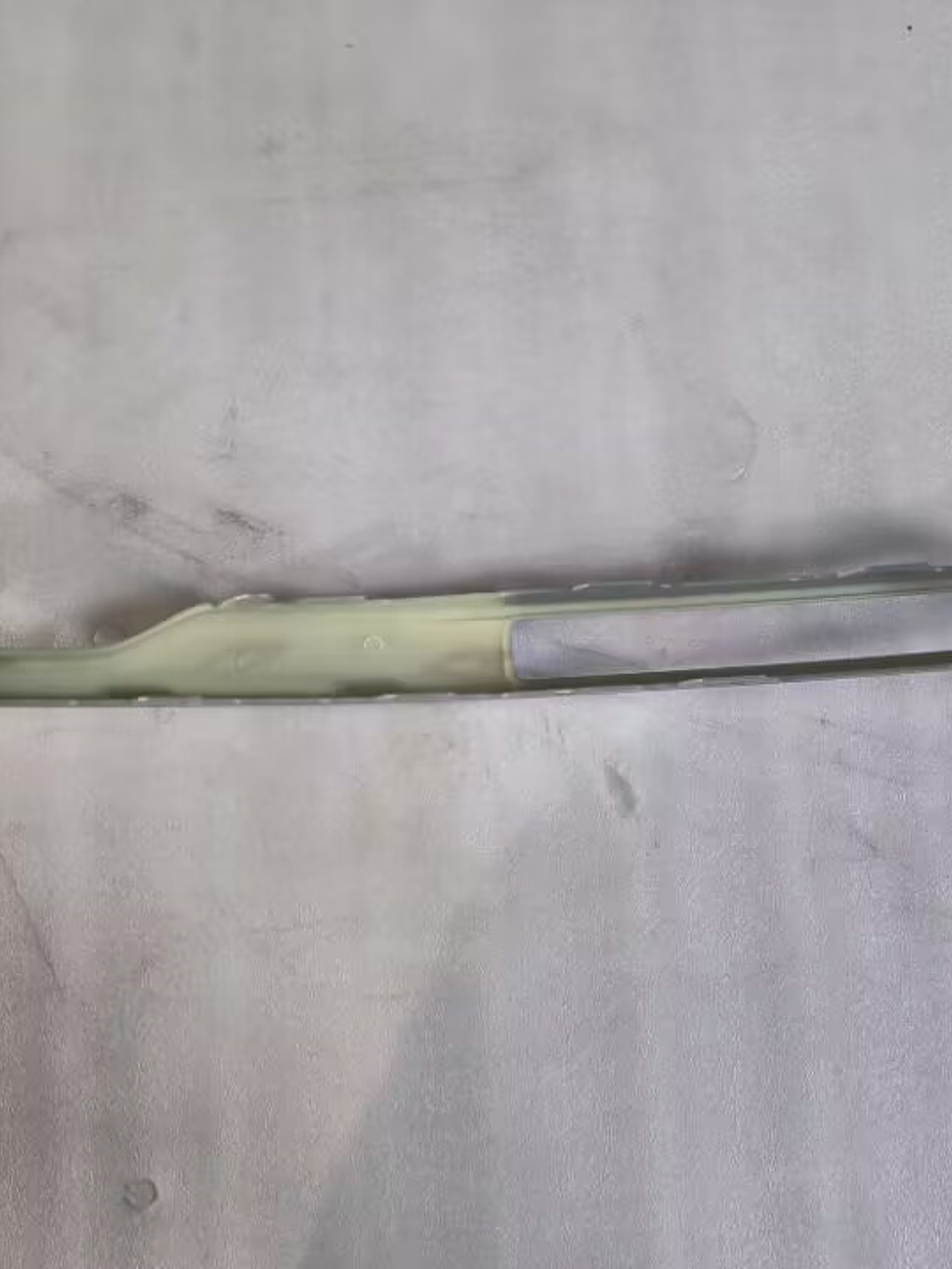 BISEL DERECHO LUZ DIA TIGGO 5 PRO 2