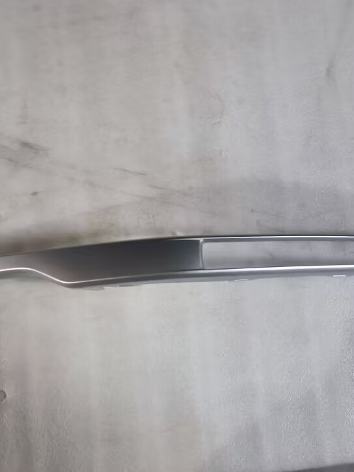 BISEL DERECHO LUZ DIA TIGGO 5 PRO 3