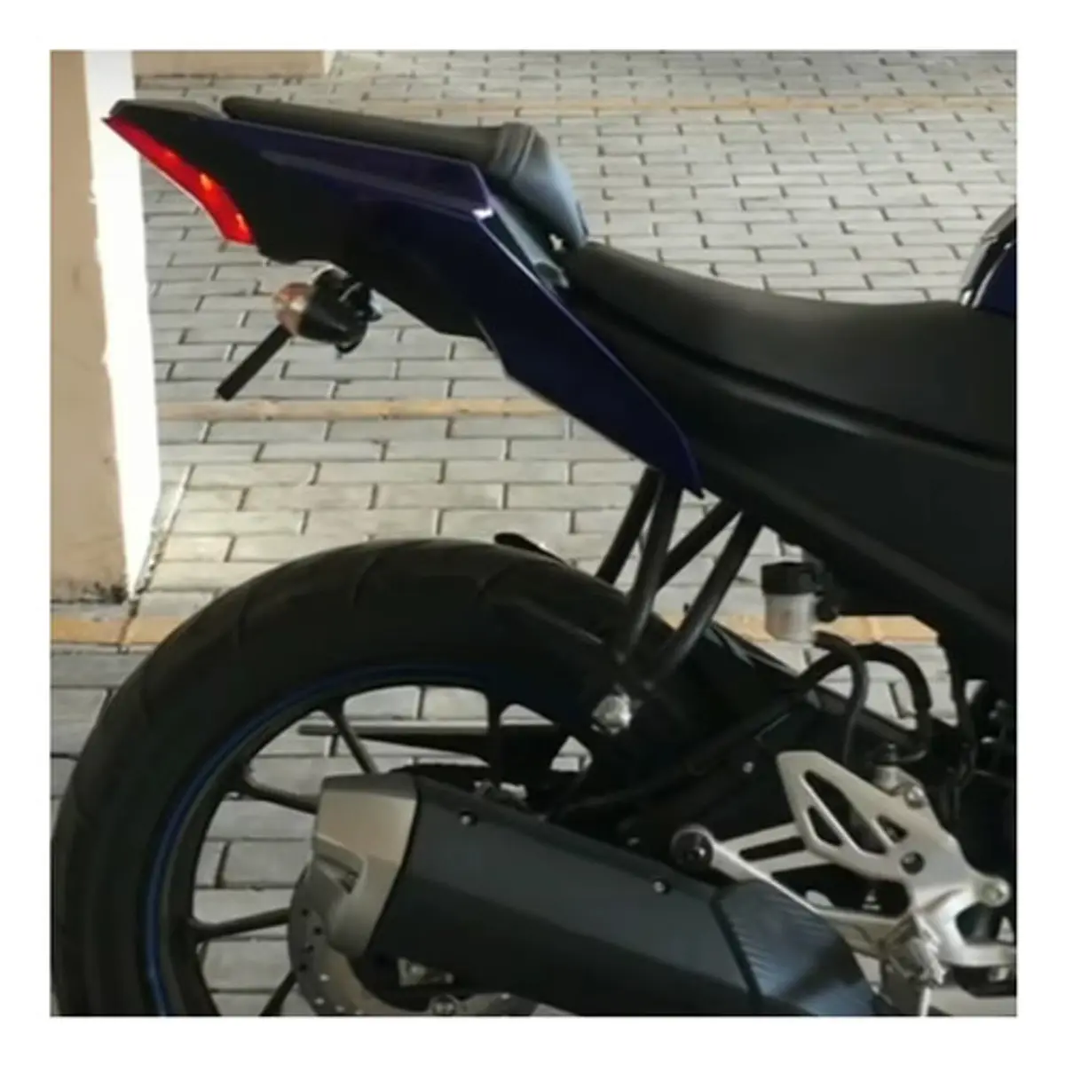 Soporte Patente Cola C/luz Fijo Yamaha R15 V1 V2 V3 V4