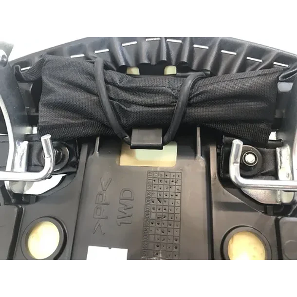 Asiento Sillín Pasajero Yamaha R3 R3a Mt03 Mt03a Original 9
